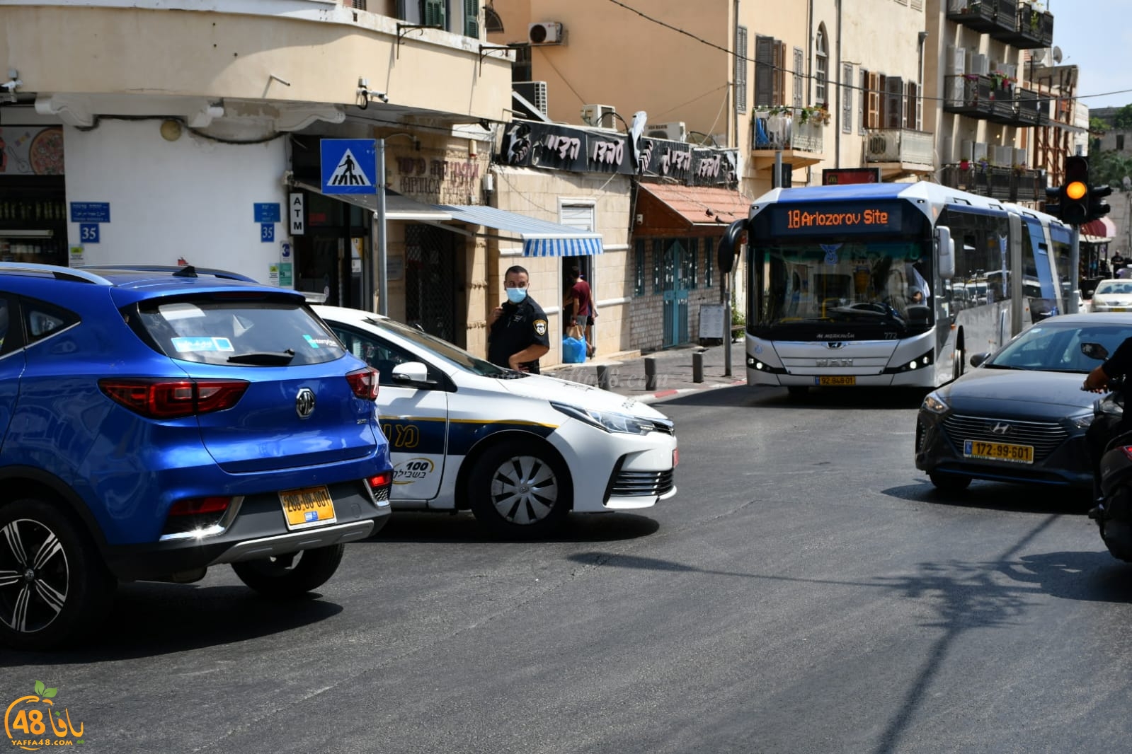 يافا: اغلاق شارع ييفت على اثر المسيرة المنددة بتدنيس مقبرة الاسعاف